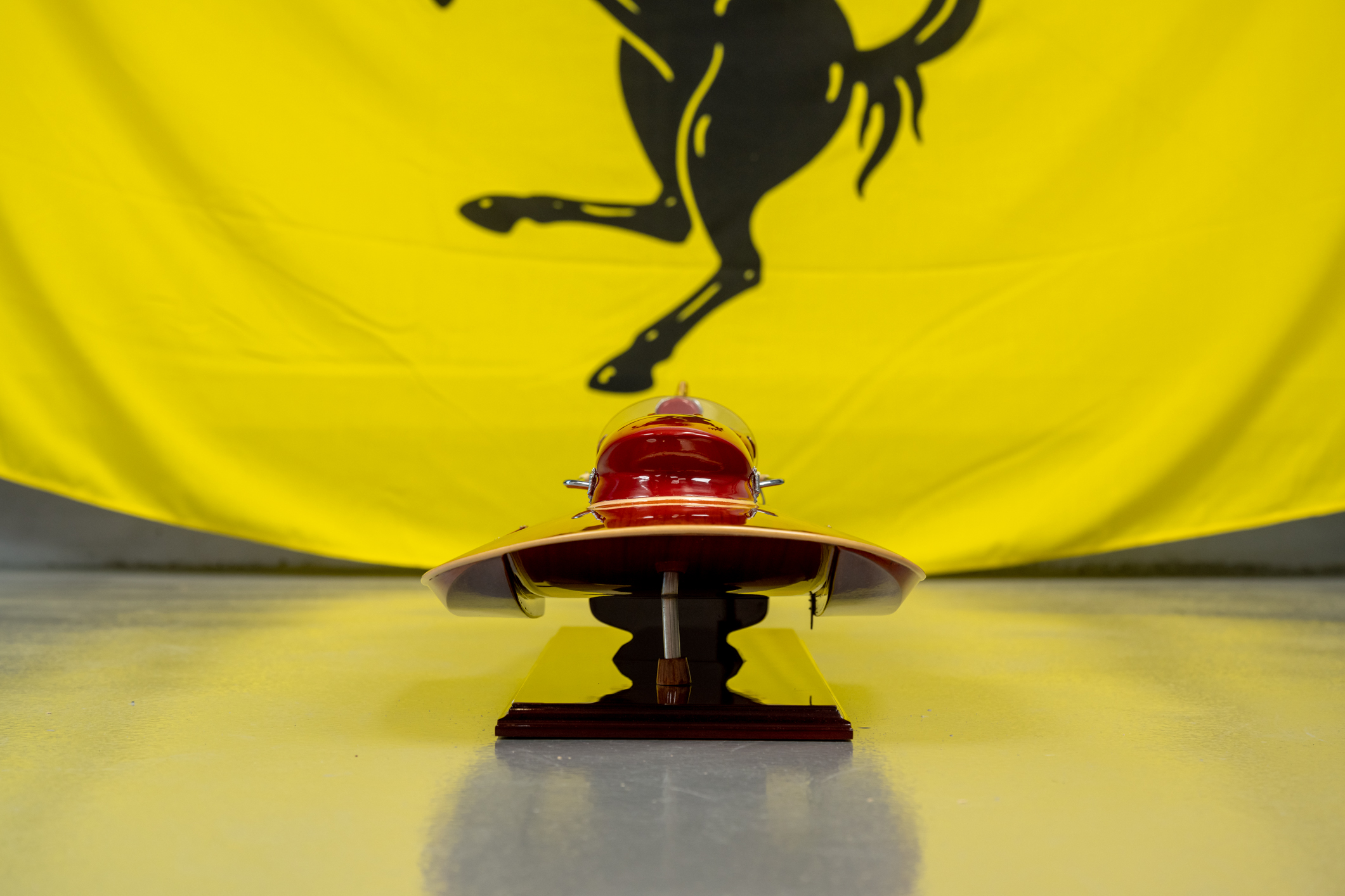 3MP-Max-Large-83cm-Ferrari-Hydroplane-Model-6
