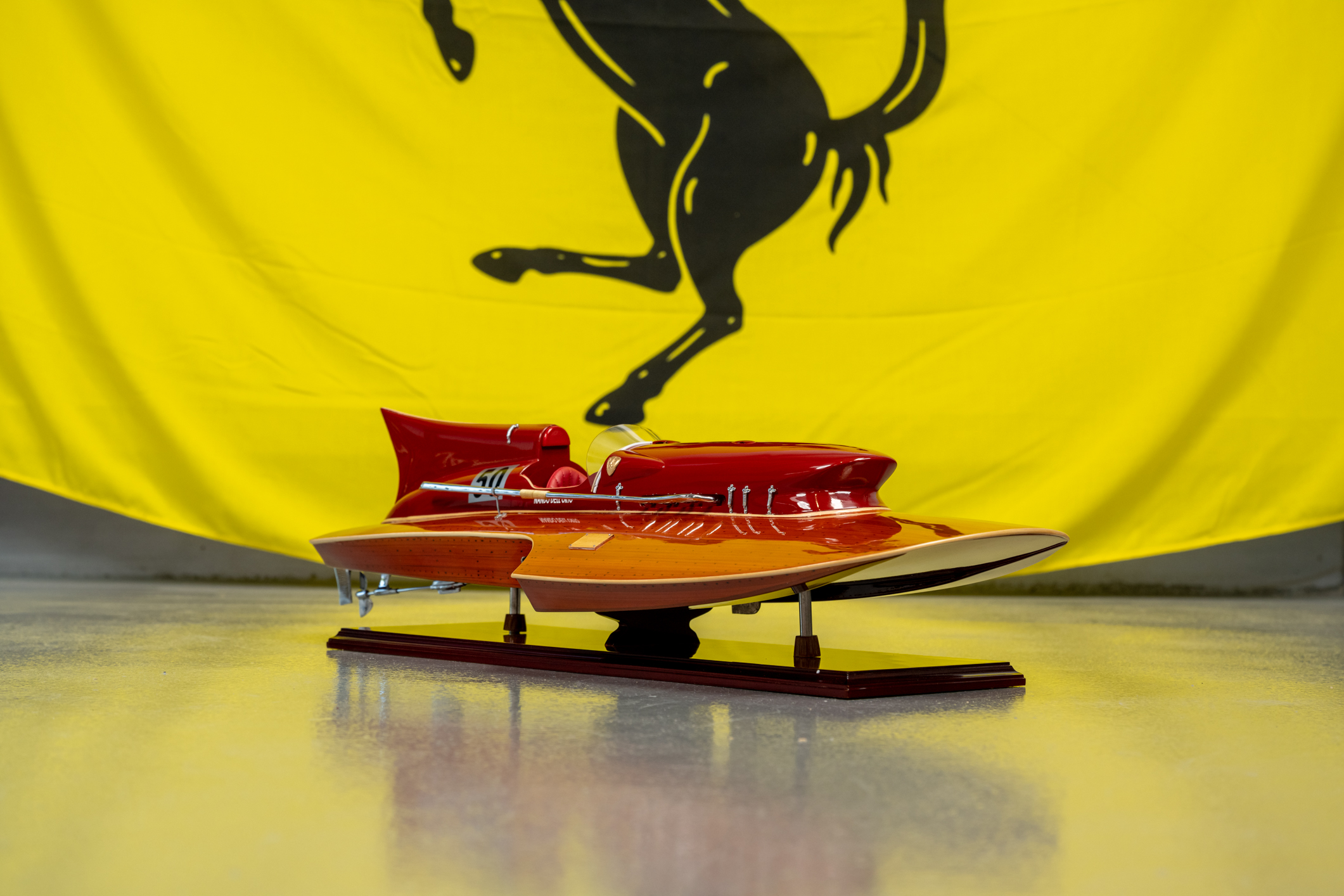 3MP-Max-Large-83cm-Ferrari-Hydroplane-Model-8