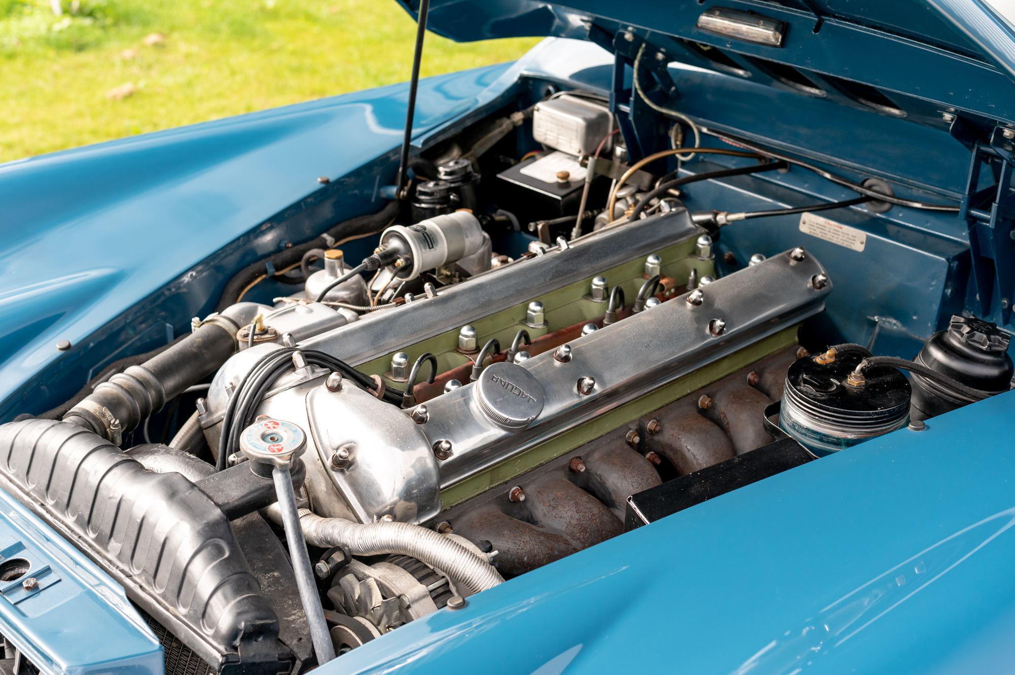 Jaguar-XK150-35