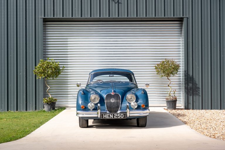 Jaguar-XK150-6