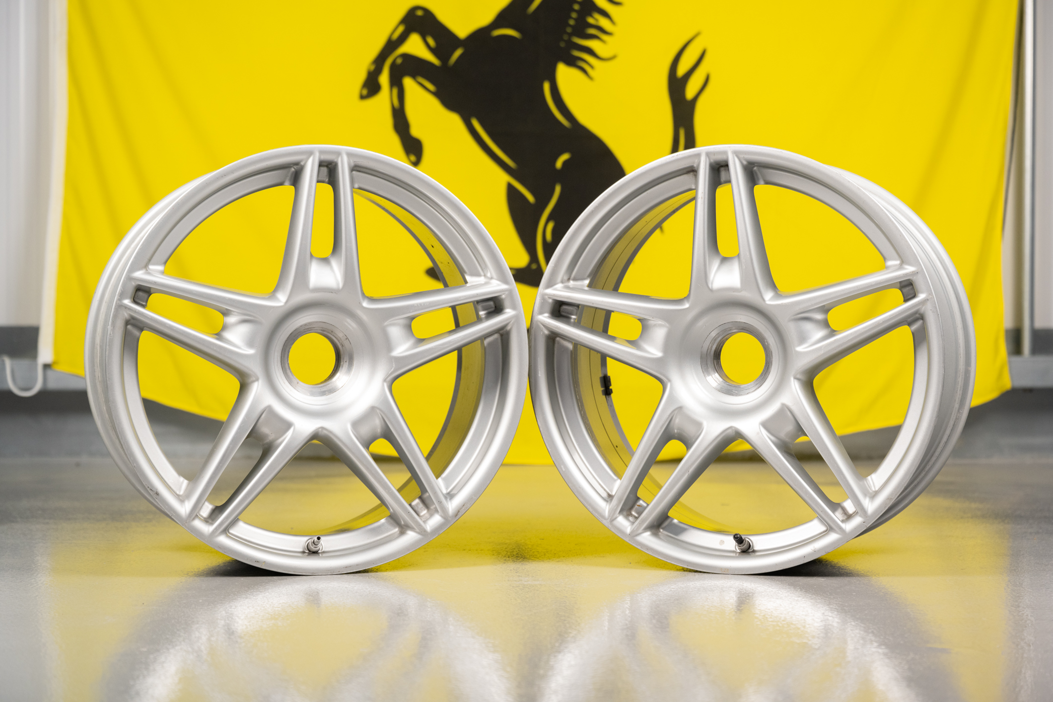 3MP-Max-2-Ferrari-Enzo-Wheels-4