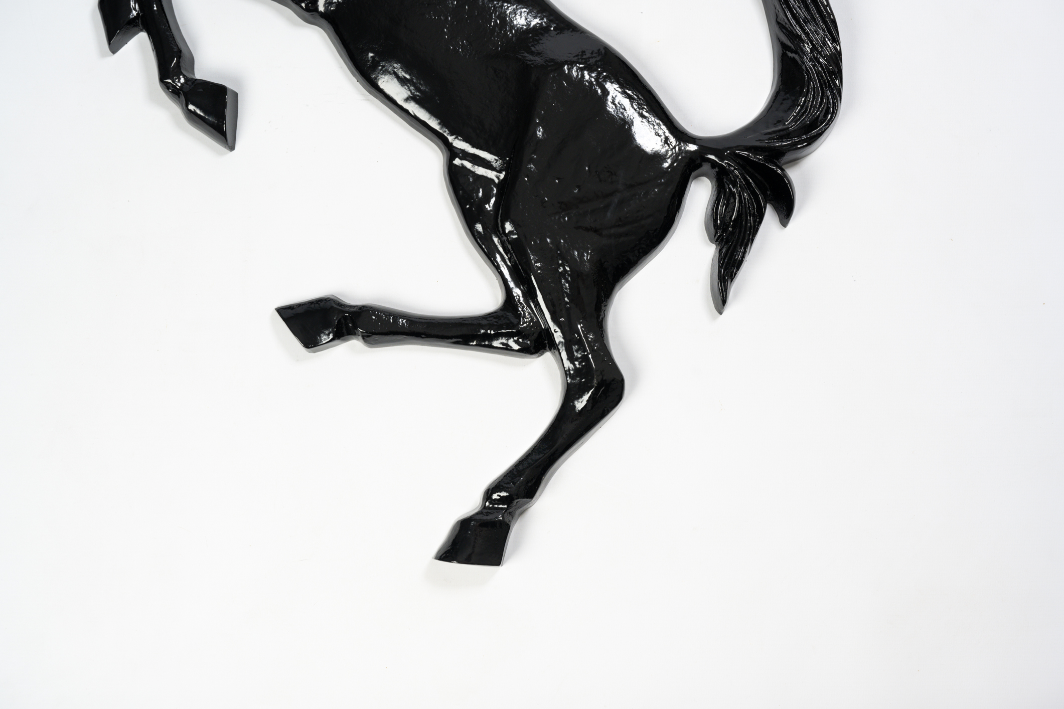 3MP-Max-Black-Ferrari-Cavallino-Horse-4-1