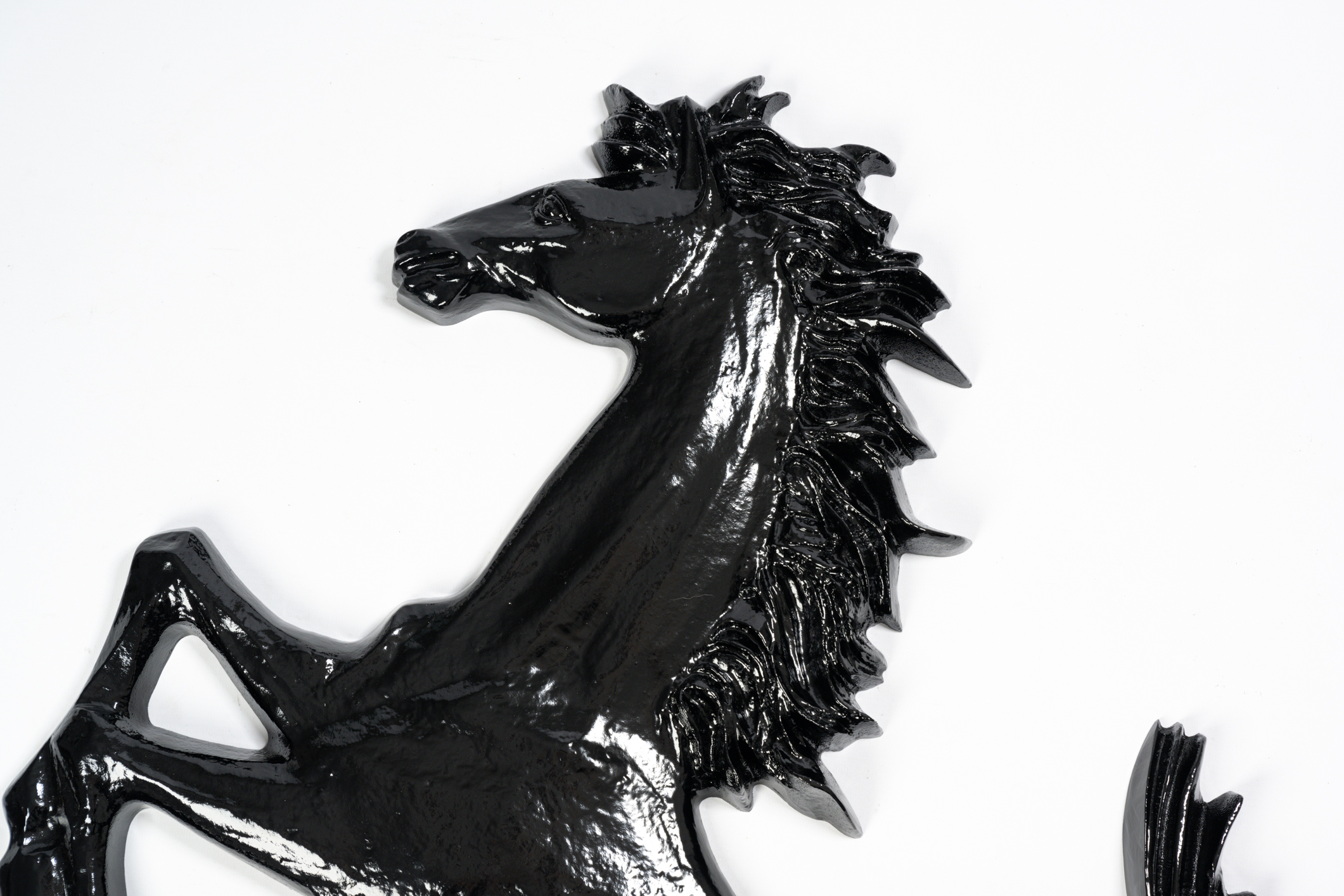 3MP-Max-Black-Ferrari-Cavallino-Horse-7-1