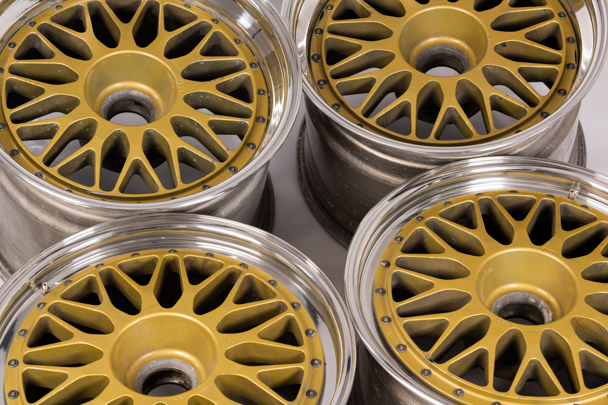 3MP-Max-Ferrari-F40-BBS-Wheels-Gold-3