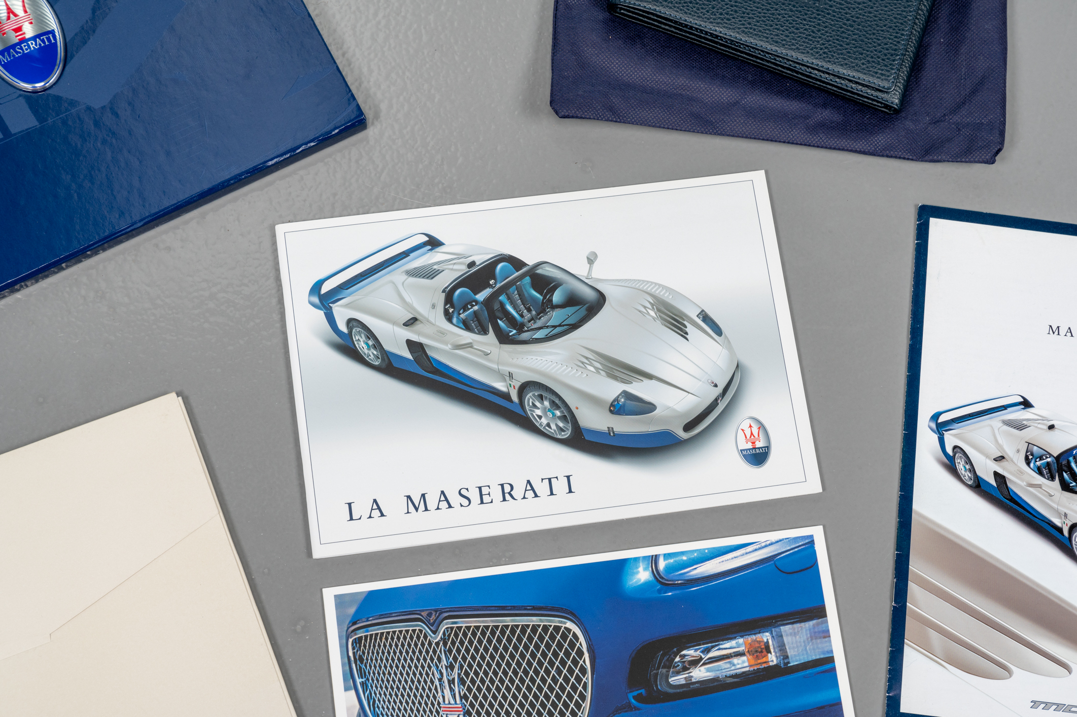 3MP-Max-Maserati-MC12-Book-Set-6