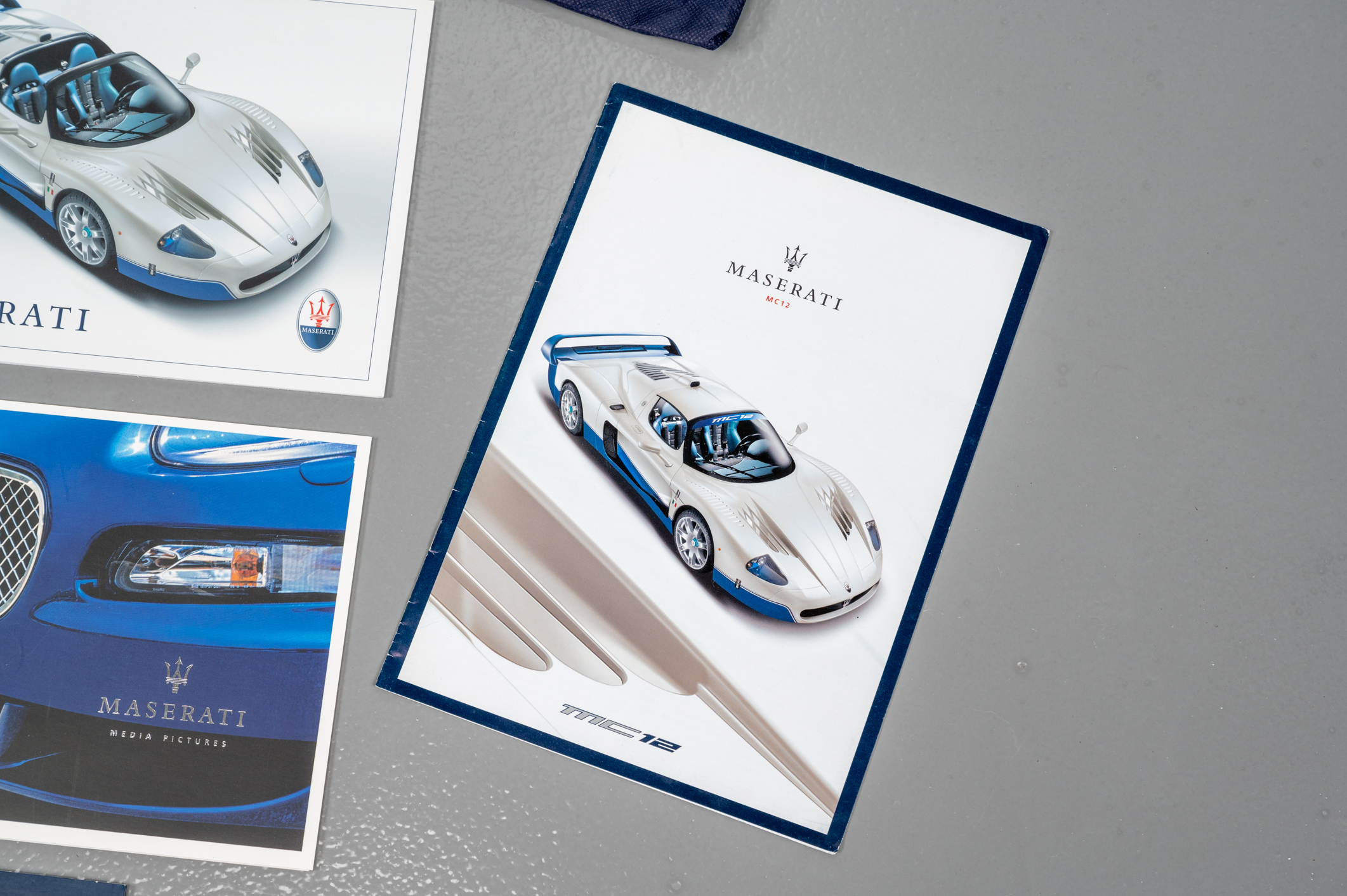 3MP-Max-Maserati-MC12-Book-Set-7
