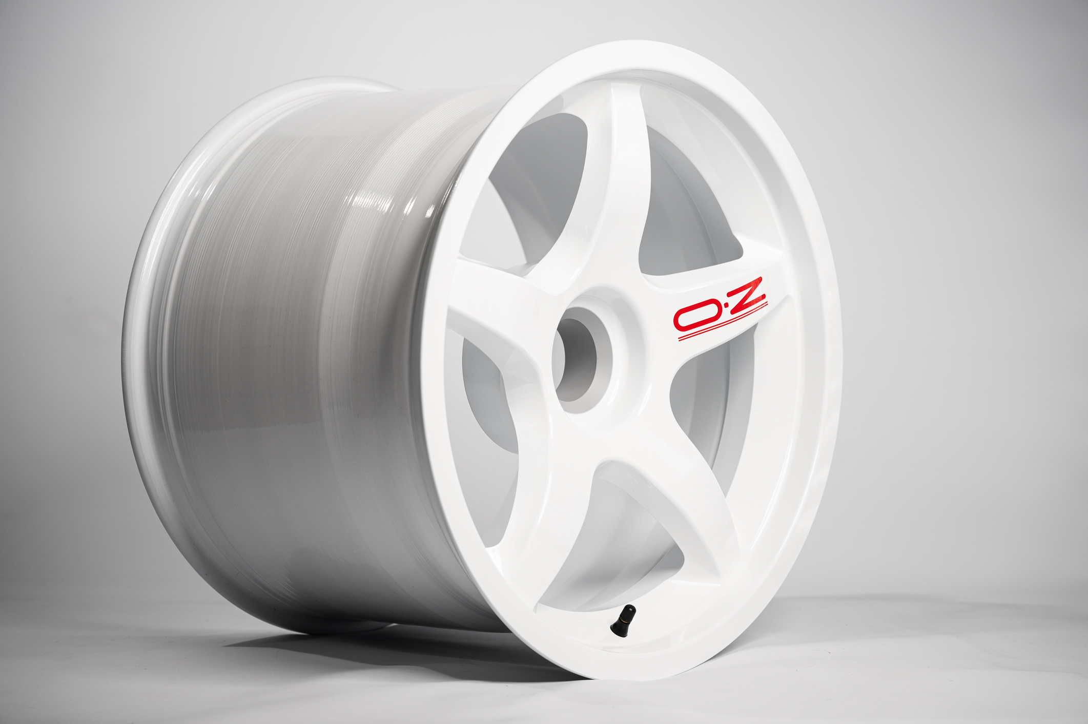 3MP-Max-White-OZ-Wheels-with-stickers-10