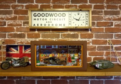 Goodwood revival. Diorama display case with choice of 2 cars. 1/18th Jaguar e-type or Citroen 2CV6.