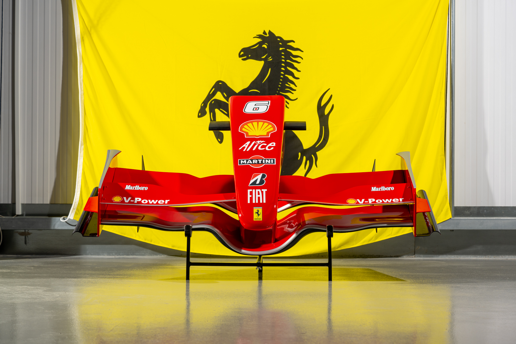 2MP-Ferrari-F1-Nose-Cone-and-Helmet-44