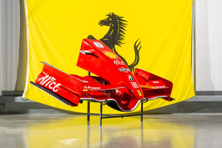 2MP-Ferrari-F1-Nose-Cone-and-Helmet-57