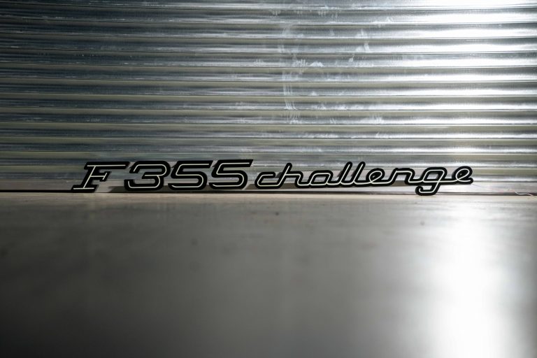 2MB-Ferrari-355-Challenge-Light-Up-Sign-12