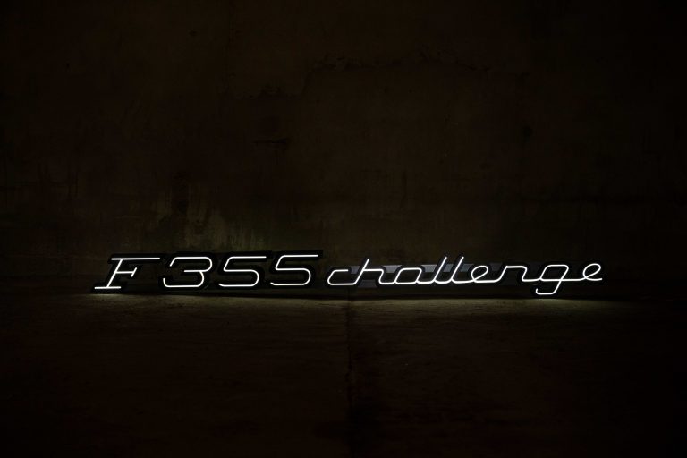 2MB-Ferrari-355-Challenge-Light-Up-Sign-2