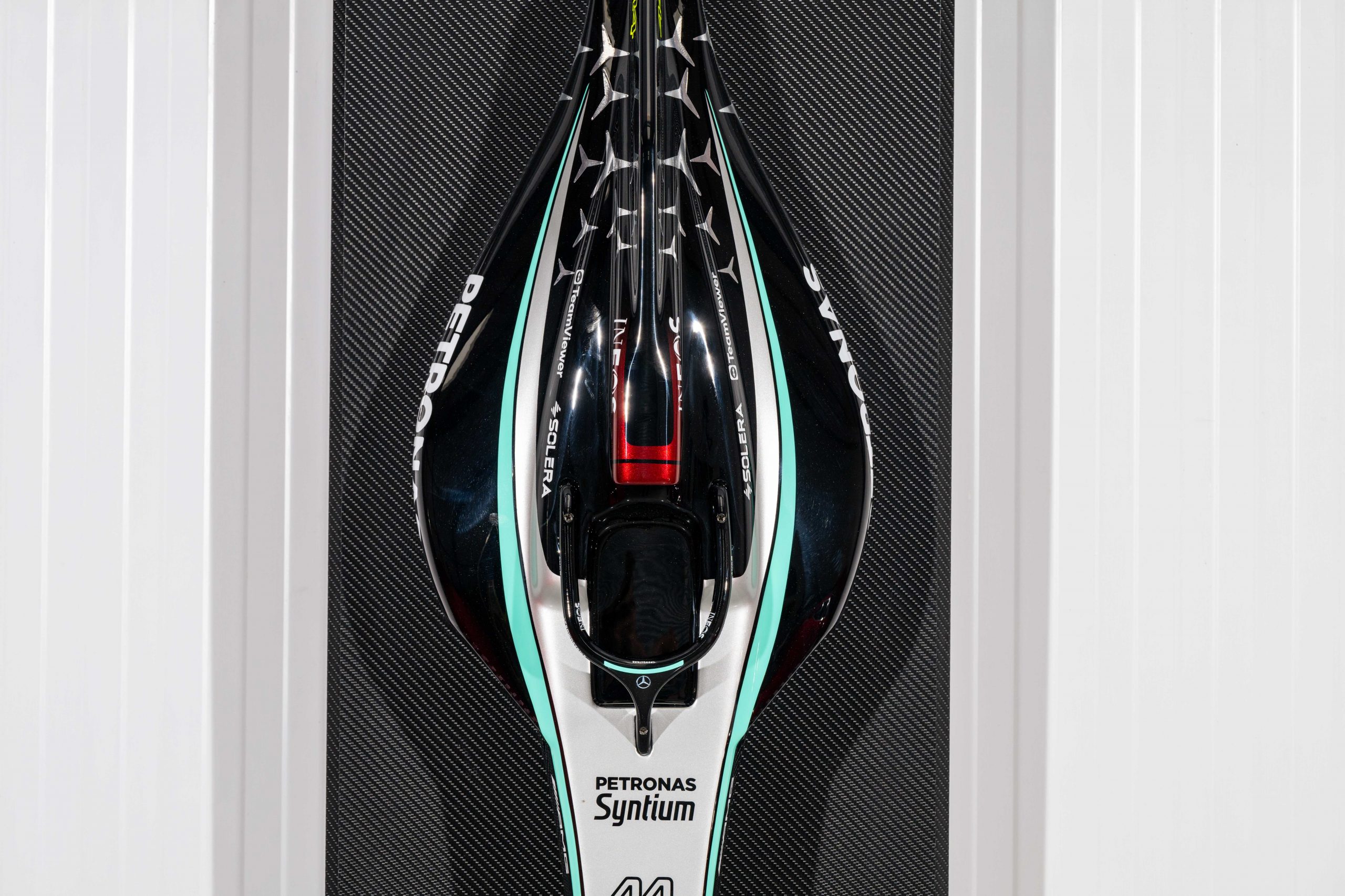 2MB-Mercedes-Hamilton-Body-Shell-Model-10