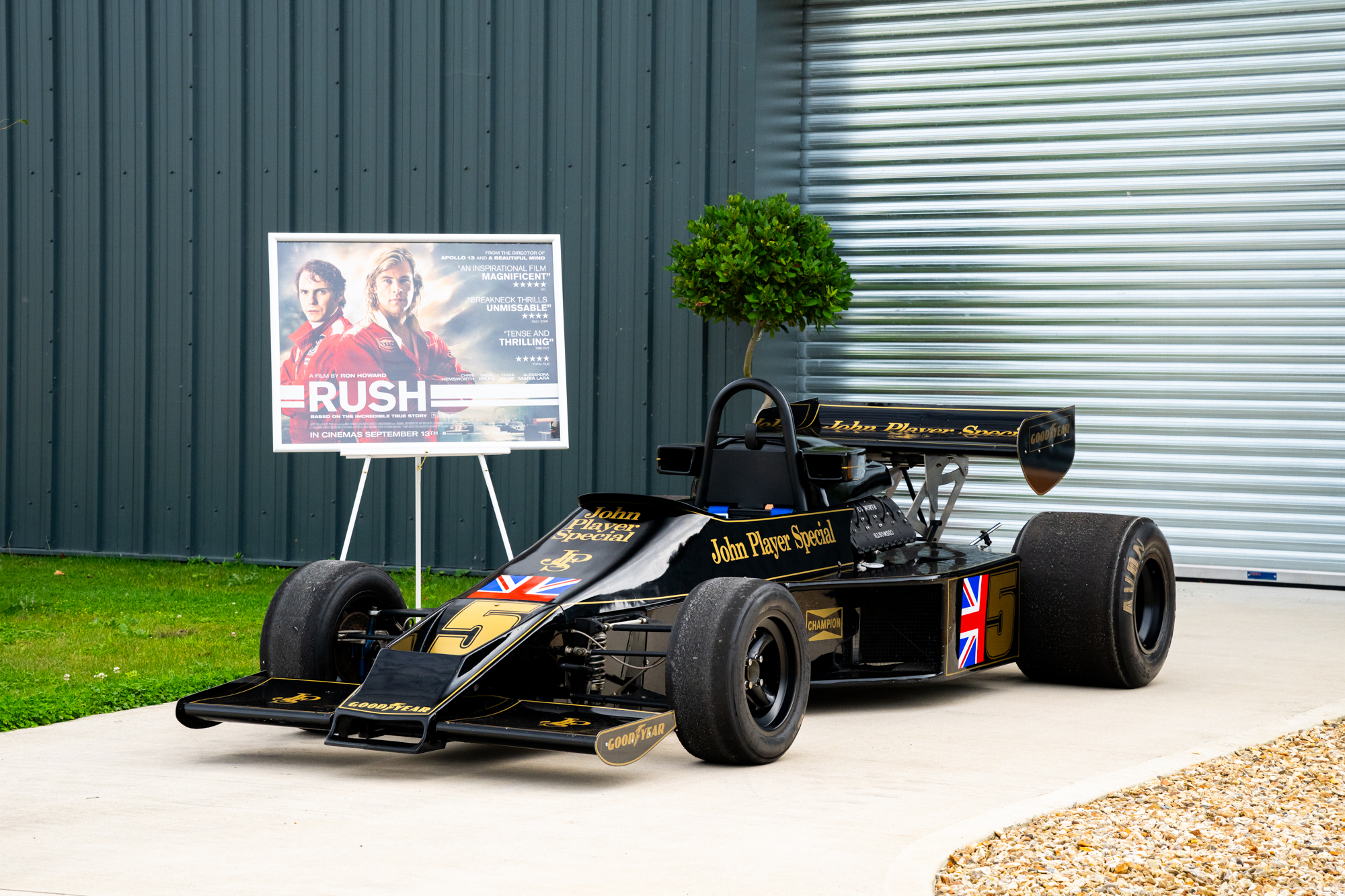 Low-Res-Lotus-77-F1-Rep-Rush-Car-42
