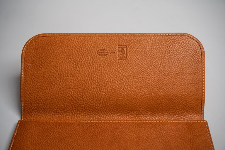 3MP-Max-F40Parts.co_.uk-Ferrari-F40-Leather-Wallet-2-3