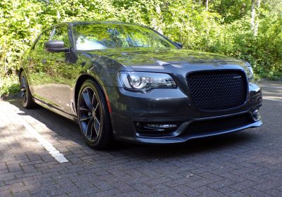 UNIQUE RHD 73 reg Chrysler 300 SRT 6.4L V8 485Bhp