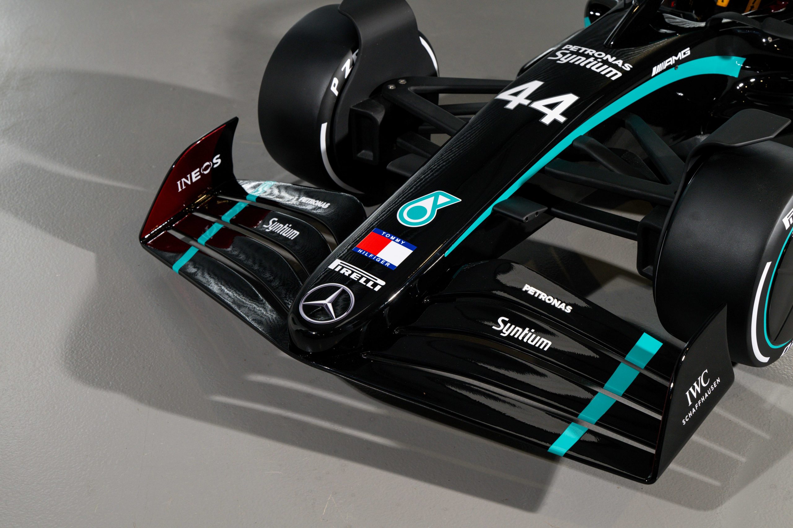 2MB-Half-size-Mercedes-AMG-Lewis-Hamilton-2020-W11-F1-car-19