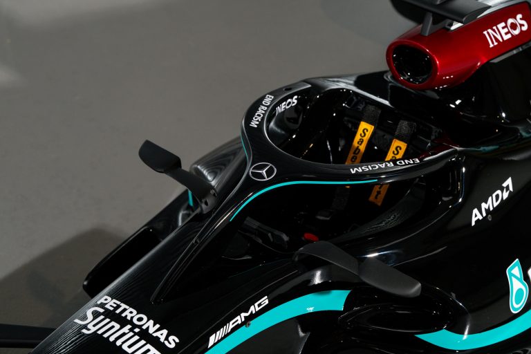 2MB-Half-size-Mercedes-AMG-Lewis-Hamilton-2020-W11-F1-car-22