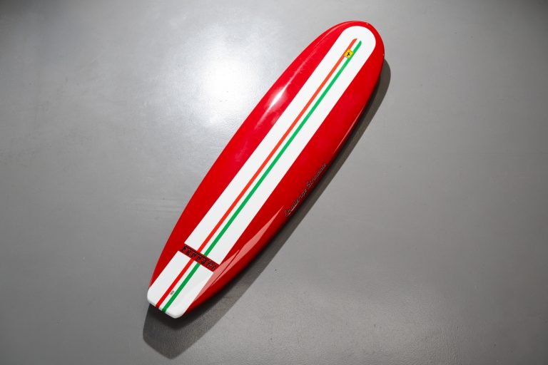 2MP-Ferrari-Challenge-Stradale-Surfboard-10