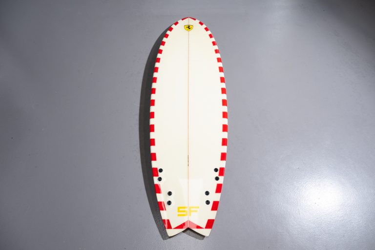 2MP-Scuderia-Ferrari-Surfboard-29