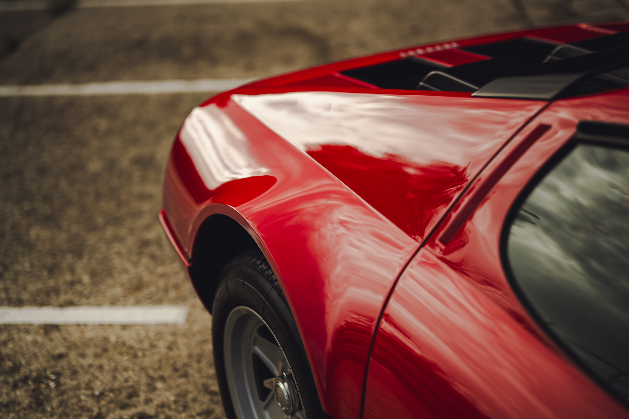 Mugello-Cars-Ferrari-512BBi-49