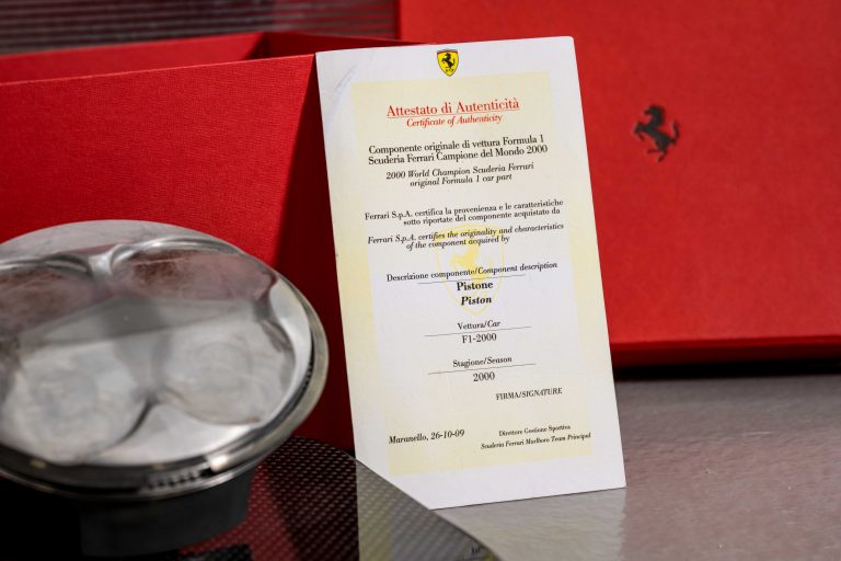 2MB-Ferrari-F1-2000-Piston-18