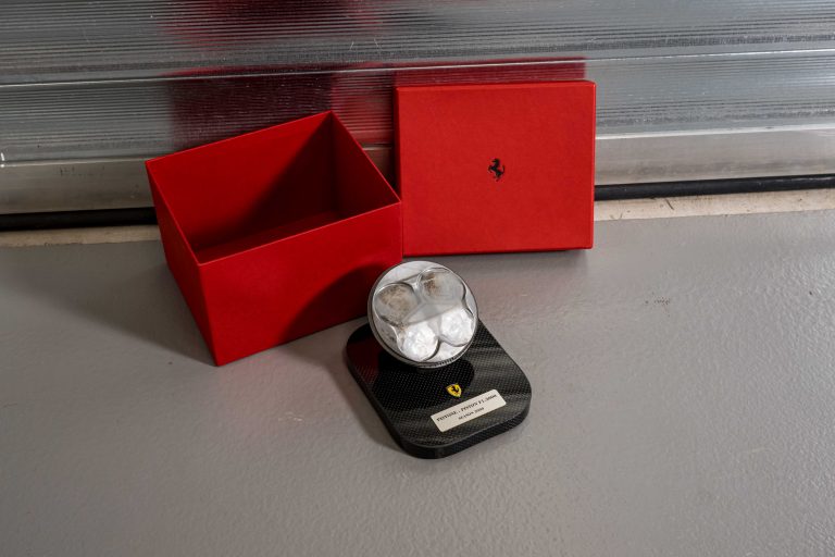2MB-Ferrari-F1-2000-Piston-4