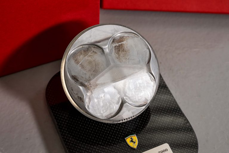 2MB-Ferrari-F1-2000-Piston-7