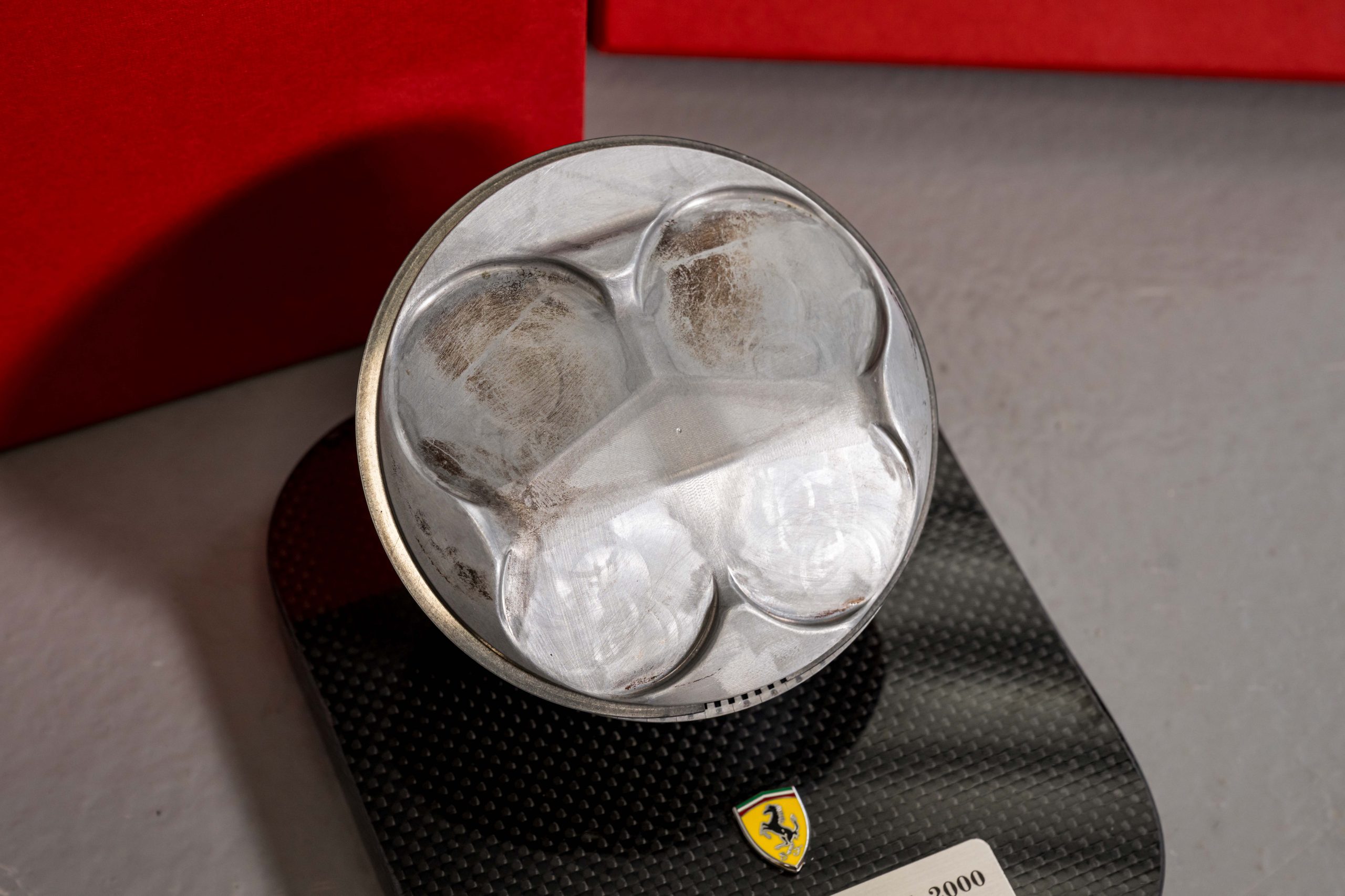 2MB-Ferrari-F1-2000-Piston-7