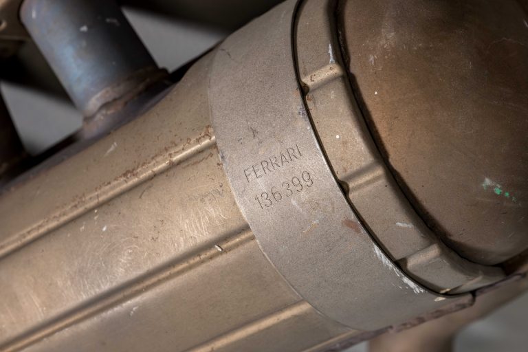 2MB-Ferrari-F40-Exhaust-25
