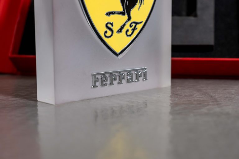 2MB-Ferrari-Sheild-9