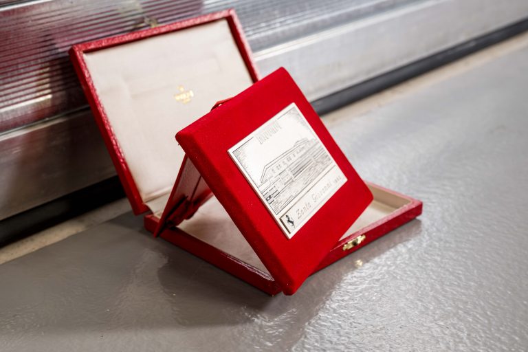 2MB-Ferrari-Zonta-Giovanni-1992-Plaque-10