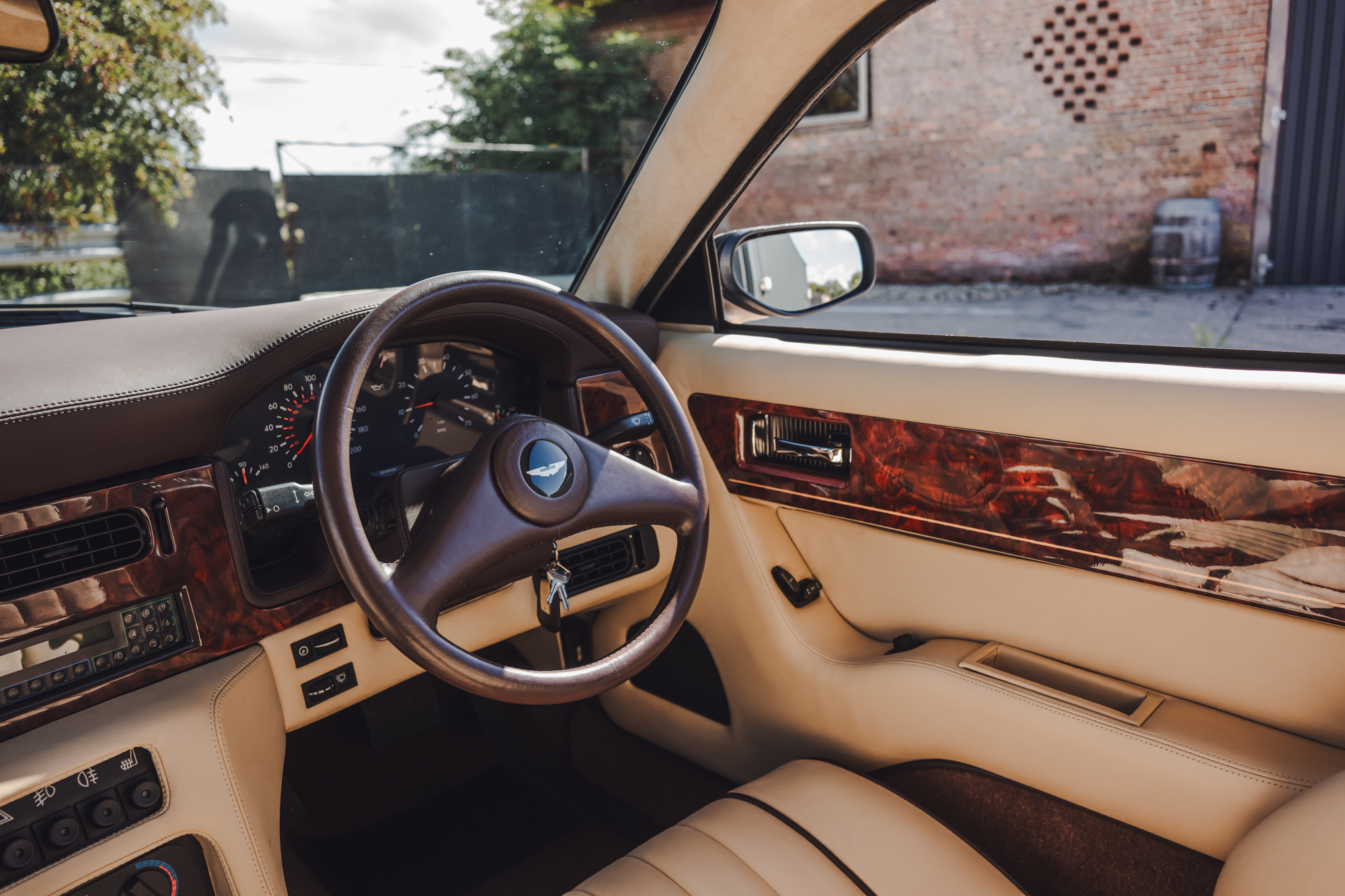 Mugello-Cars-Aston-Martin-Virage-52