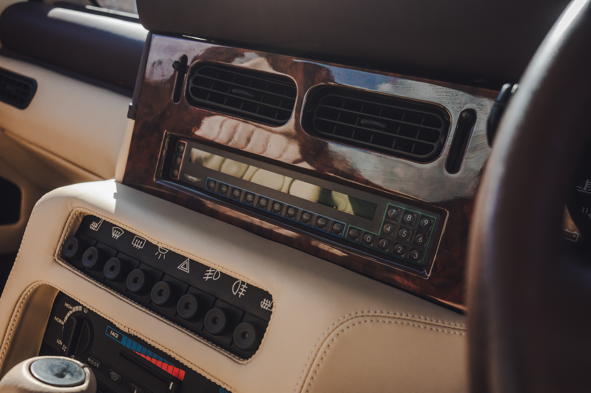 Mugello-Cars-Aston-Martin-Virage-65